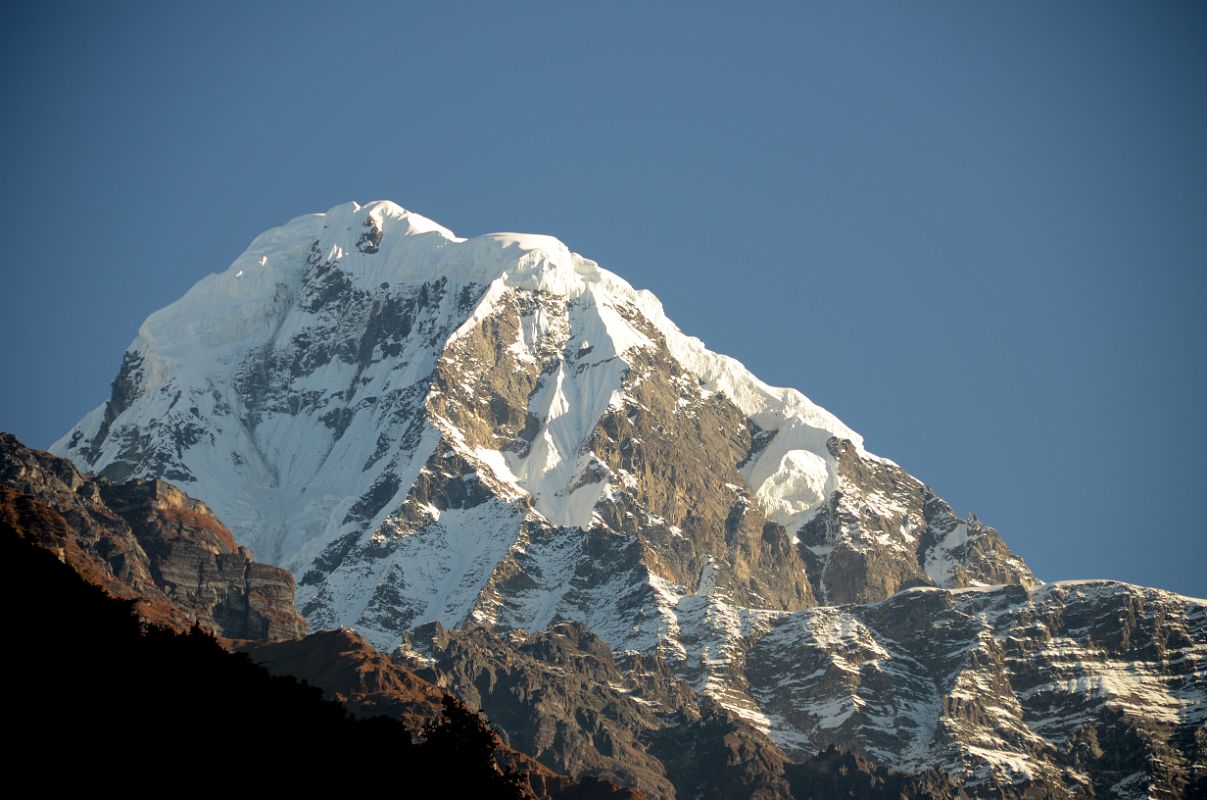 09 Annapurna South Early Morning From Sinuwa On The Trek To Annapurna Sanctuary 